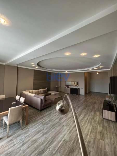 Aylıq Kirayə 3 otaqlı Yeni Tikili bina evi  90m², Bakı