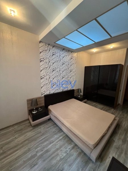Aylıq Kirayə 3 otaqlı Yeni Tikili bina evi  90m², Bakı