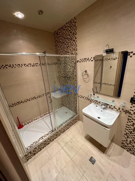 Aylıq Kirayə 3 otaqlı Yeni Tikili bina evi  90m², Bakı