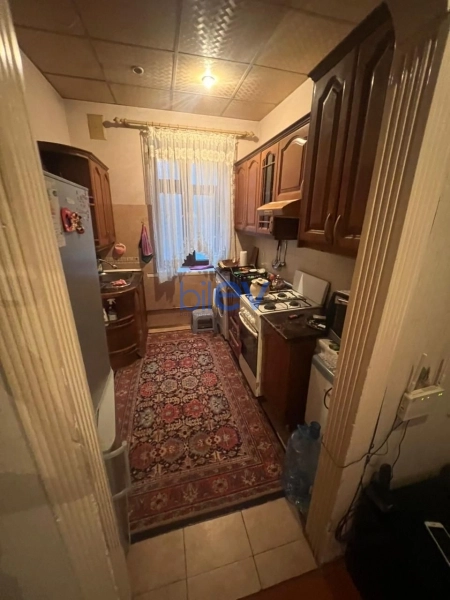 Aylıq Kirayə 3 otaqlı Köhnə Tikili bina evi  65m², Bakı