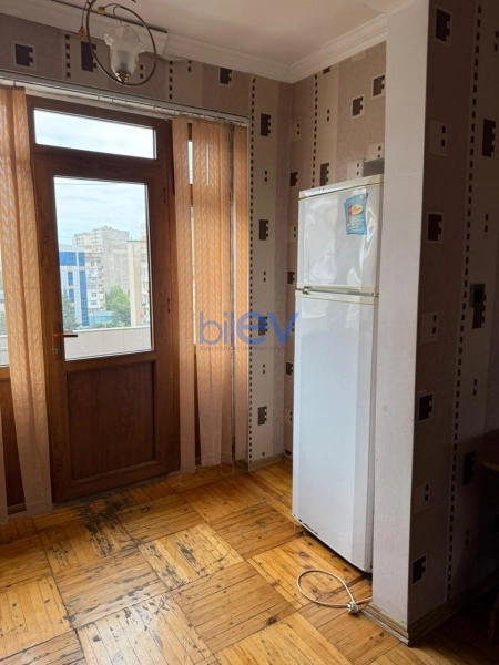 Aylıq Kirayə 2 otaqlı Köhnə Tikili bina evi  55m², Bakı