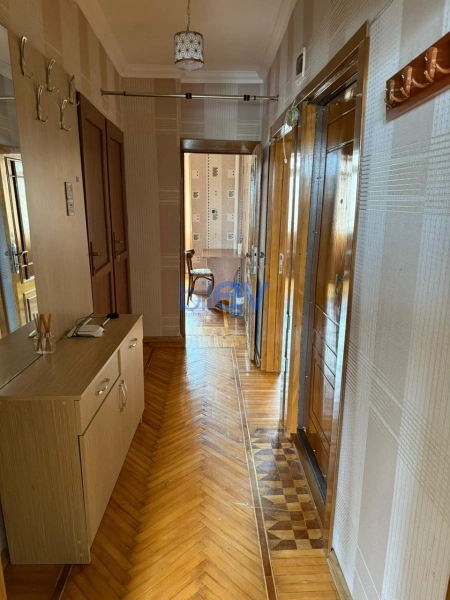 Aylıq Kirayə 2 otaqlı Köhnə Tikili bina evi  55m², Bakı