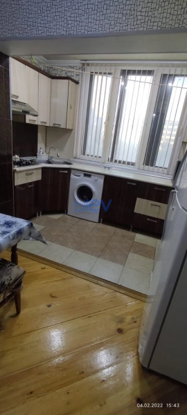 Aylıq Kirayə 2 otaqlı Köhnə Tikili bina evi  72m², Bakı