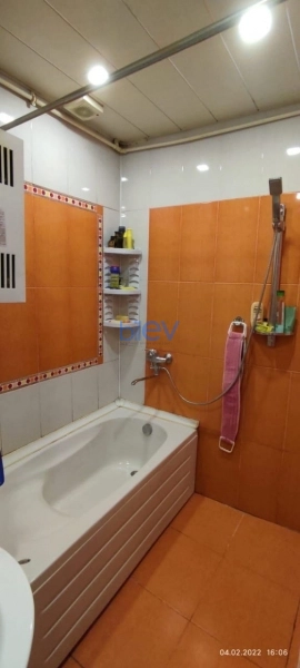 Aylıq Kirayə 2 otaqlı Köhnə Tikili bina evi  72m², Bakı