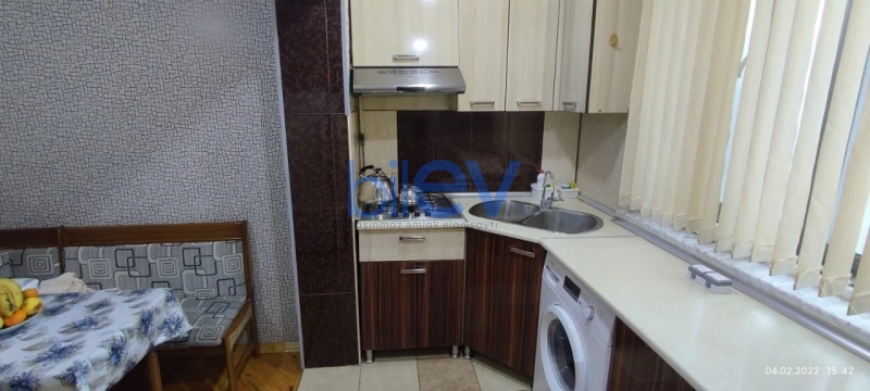 Aylıq Kirayə 2 otaqlı Köhnə Tikili bina evi  72m², Bakı