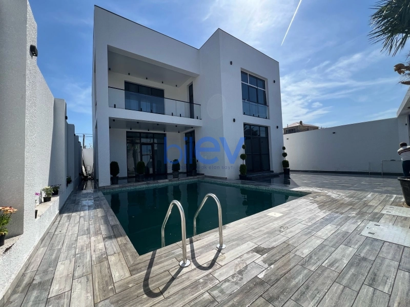 Satış 5 otaqlı Həyət evi  220m², Bakı