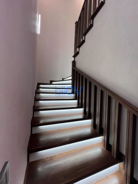 Satış 5 otaqlı Həyət evi  220m², Bakı
