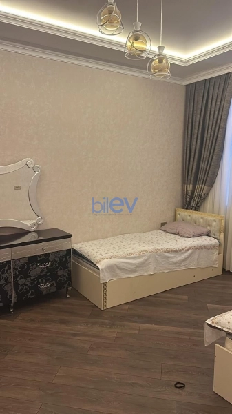 Satış 5 otaqlı Həyət evi  200m², Bakı