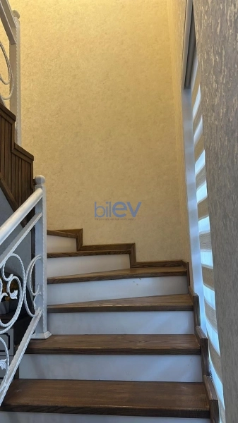 Satış 5 otaqlı Həyət evi  200m², Bakı