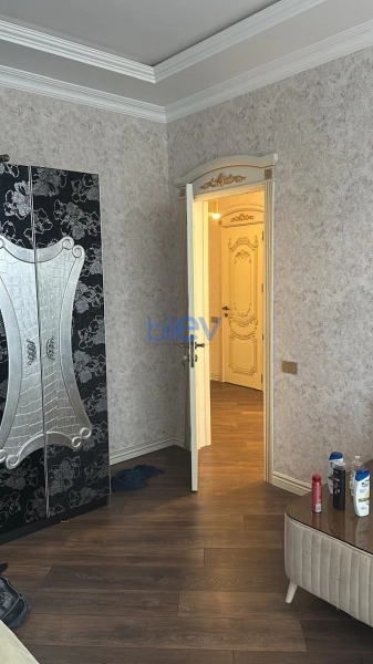 Satış 5 otaqlı Həyət evi  200m², Bakı
