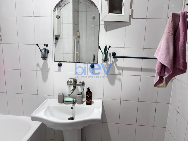 Aylıq Kirayə 3 otaqlı Köhnə Tikili bina evi  80m², Bakı