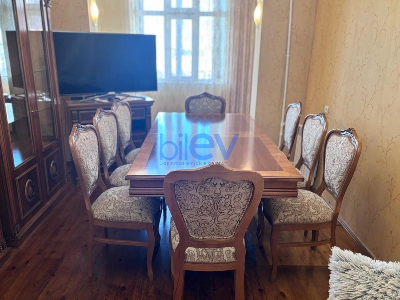 Aylıq Kirayə 3 otaqlı Köhnə Tikili bina evi  80m², Bakı