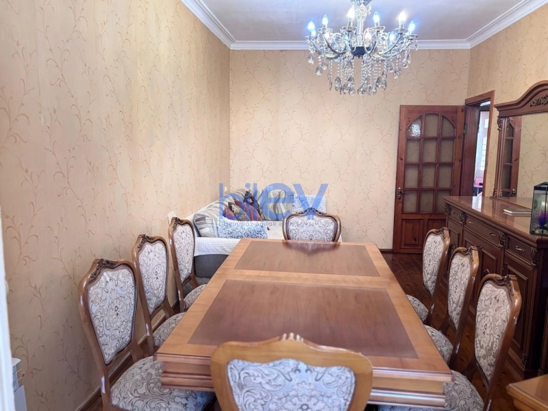 Aylıq Kirayə 3 otaqlı Köhnə Tikili bina evi  80m², Bakı