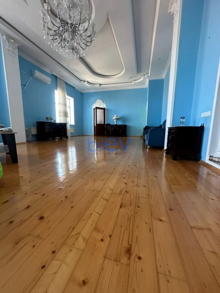 Satış 10 otaqlı Bağ evi  585m², Bakı