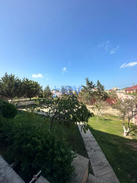 Satış 10 otaqlı Bağ evi  585m², Bakı