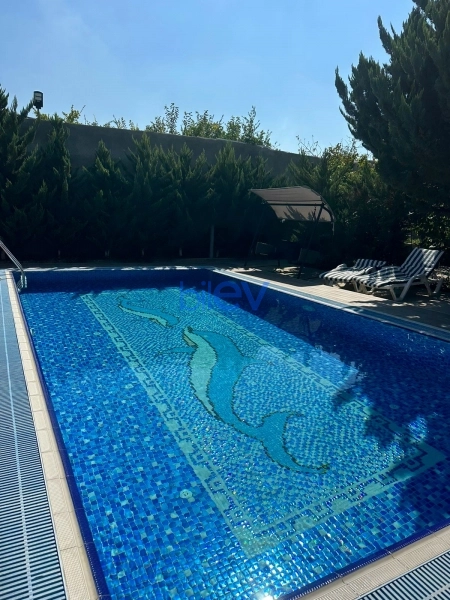 Satış 10 otaqlı Bağ evi  585m², Bakı