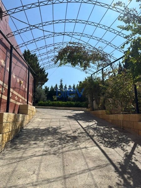 Satış 10 otaqlı Bağ evi  585m², Bakı