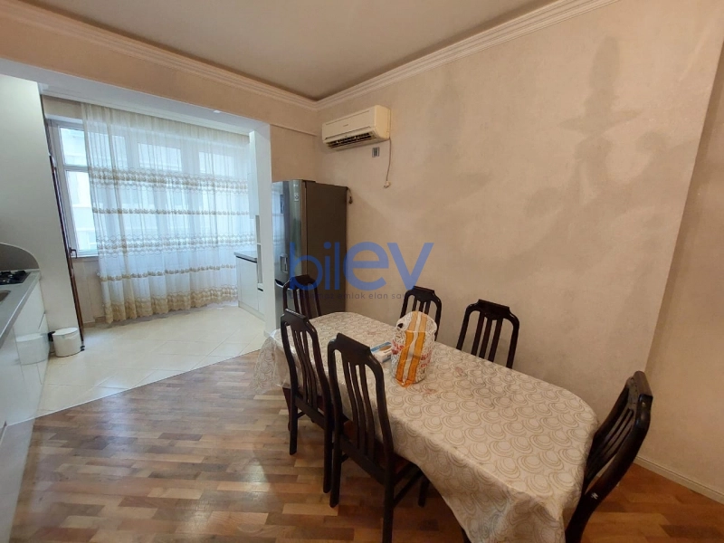 Aylıq Kirayə 3 otaqlı Yeni Tikili bina evi  120m², Bakı
