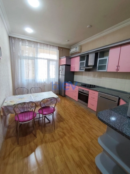 Satış 3 otaqlı Yeni Tikili bina evi  100m², Bakı