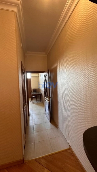 Aylıq Kirayə 3 otaqlı Yeni Tikili bina evi  105m², Bakı