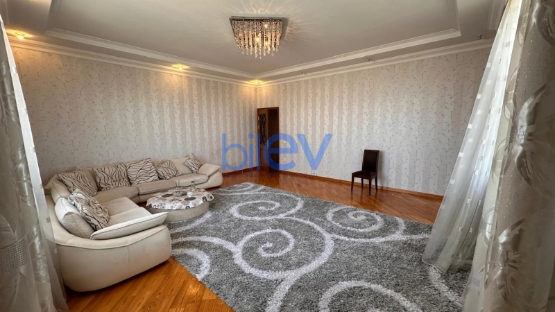 Aylıq Kirayə 3 otaqlı Yeni Tikili bina evi  105m², Bakı