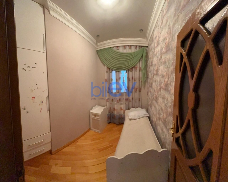 Aylıq Kirayə 3 otaqlı Yeni Tikili bina evi  105m², Bakı