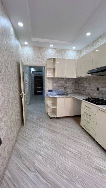 Aylıq Kirayə 3 otaqlı Yeni Tikili bina evi  78m², Bakı