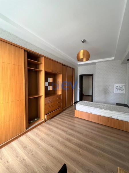 Aylıq Kirayə 3 otaqlı Yeni Tikili bina evi  107m², Bakı