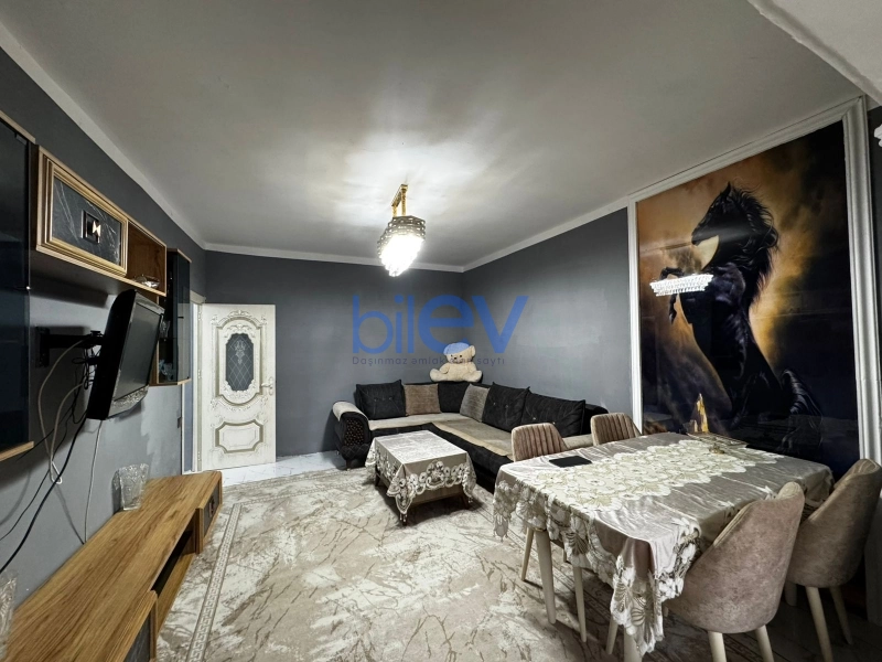 Satış 3 otaqlı Köhnə Tikili bina evi  72m², Bakı