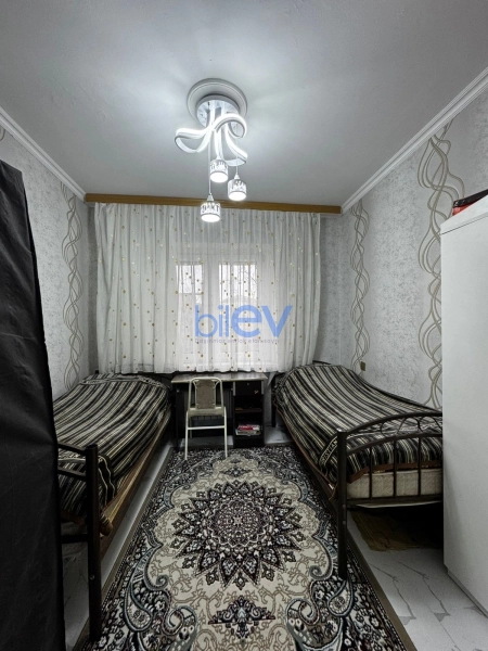 Satış 3 otaqlı Köhnə Tikili bina evi  72m², Bakı