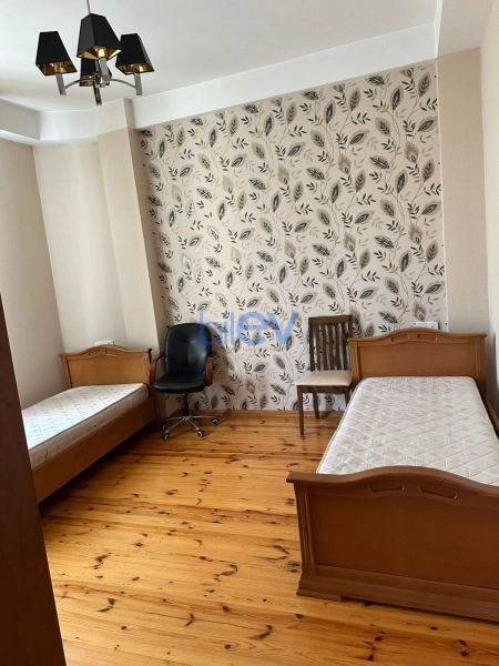 Aylıq Kirayə 3 otaqlı Köhnə Tikili bina evi  90m², Bakı