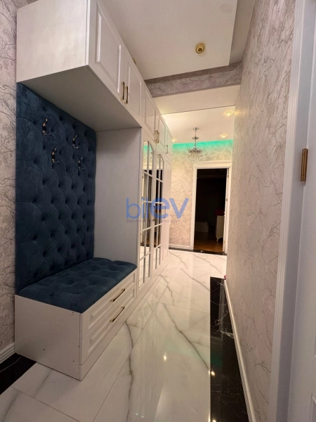 Aylıq Kirayə 4 otaqlı Yeni Tikili bina evi  142m², Bakı