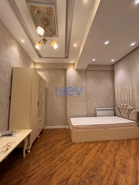 Aylıq Kirayə 4 otaqlı Yeni Tikili bina evi  142m², Bakı