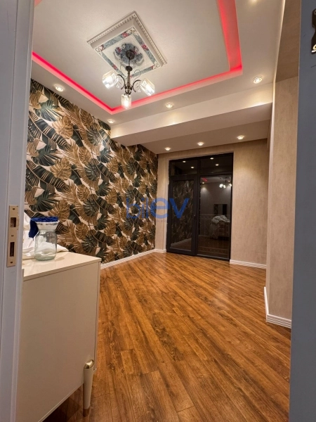 Aylıq Kirayə 4 otaqlı Yeni Tikili bina evi  142m², Bakı