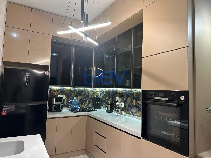 Aylıq Kirayə 3 otaqlı Yeni Tikili bina evi  110m², Bakı