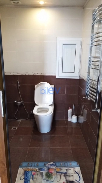 Aylıq Kirayə 3 otaqlı Yeni Tikili bina evi  140m², Bakı