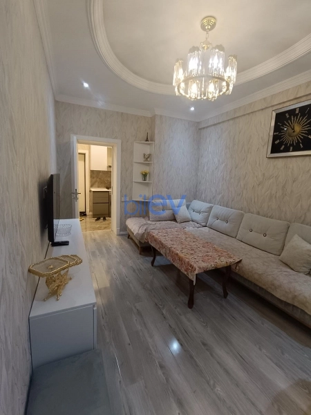 Aylıq Kirayə 3 otaqlı Yeni Tikili bina evi  80m², Bakı