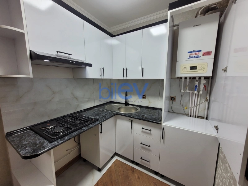 Aylıq Kirayə 3 otaqlı Köhnə Tikili bina evi  75m², Bakı