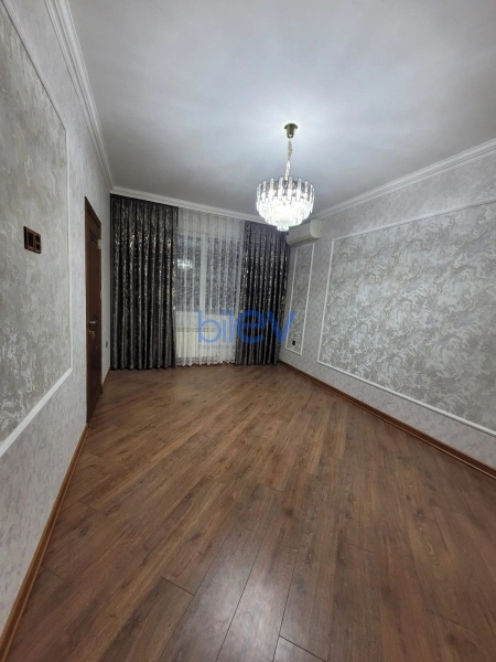 Aylıq Kirayə 3 otaqlı Köhnə Tikili bina evi  75m², Bakı