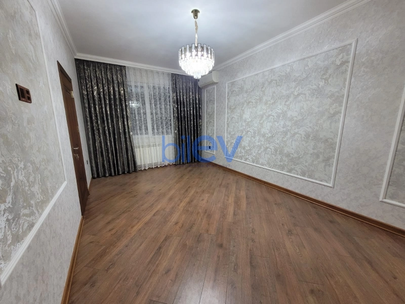 Aylıq Kirayə 3 otaqlı Köhnə Tikili bina evi  75m², Bakı