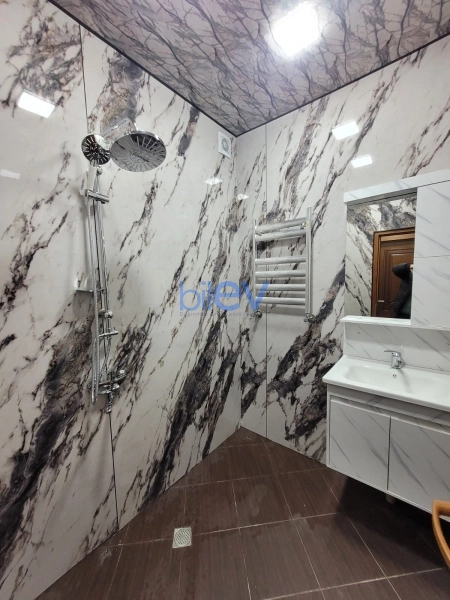 Aylıq Kirayə 3 otaqlı Köhnə Tikili bina evi  75m², Bakı