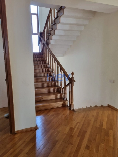 Aylıq Kirayə 7 otaqlı Bağ evi  480m², Bakı