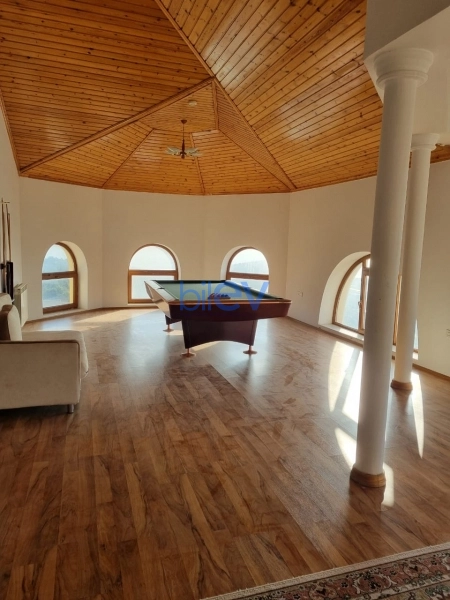 Aylıq Kirayə 7 otaqlı Bağ evi  480m², Bakı