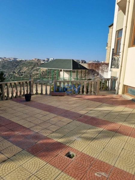 Aylıq Kirayə 7 otaqlı Bağ evi  480m², Bakı