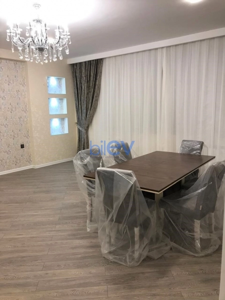 Aylıq Kirayə 3 otaqlı Yeni Tikili bina evi  110m², Bakı