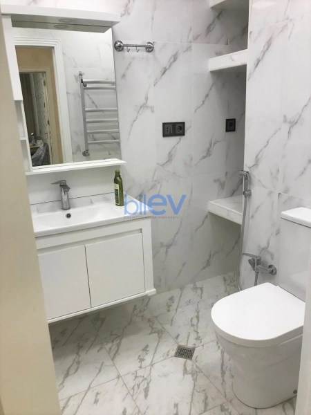 Aylıq Kirayə 3 otaqlı Yeni Tikili bina evi  110m², Bakı