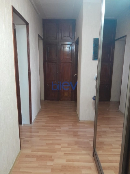 Aylıq Kirayə 3 otaqlı Köhnə Tikili bina evi  67m², Bakı