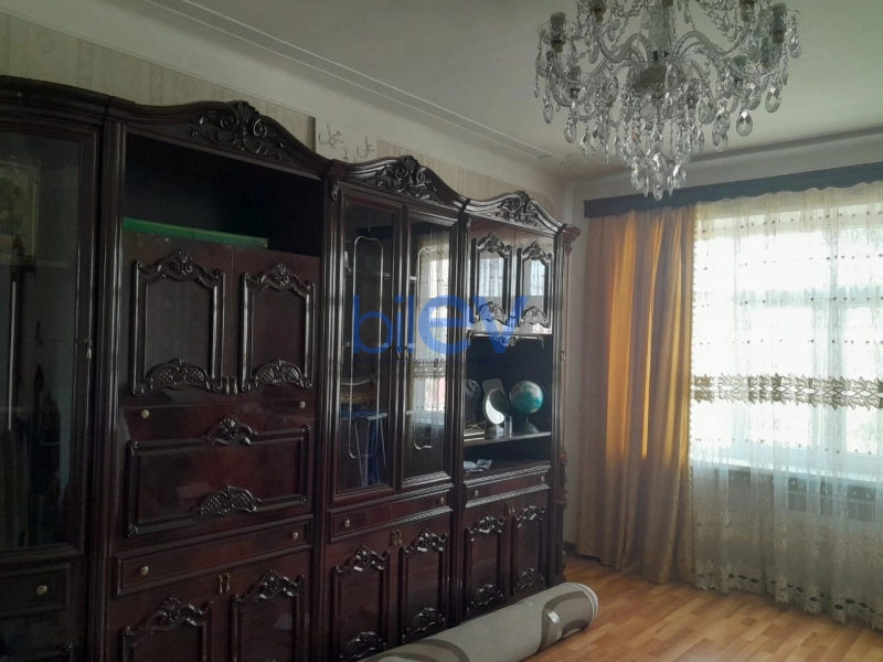 Aylıq Kirayə 3 otaqlı Köhnə Tikili bina evi  67m², Bakı