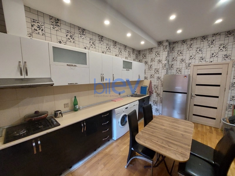 Aylıq Kirayə 3 otaqlı Yeni Tikili bina evi  101m², Bakı