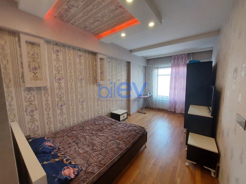 Aylıq Kirayə 3 otaqlı Yeni Tikili bina evi  101m², Bakı